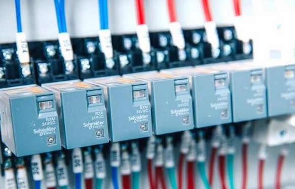 Parts and components produced on the MBT 450/13